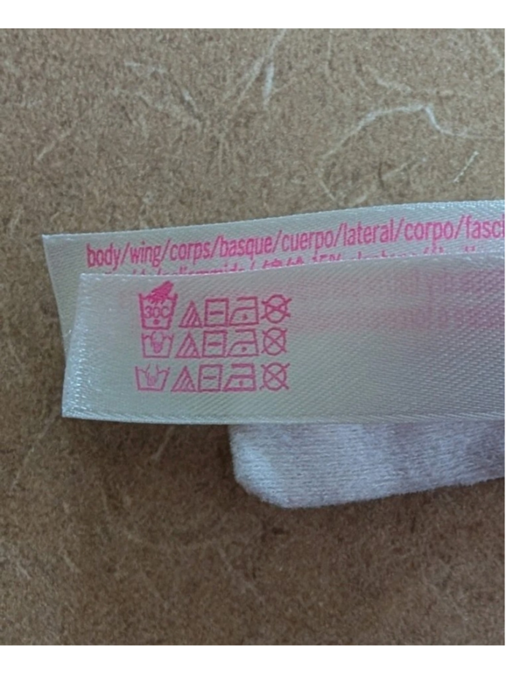Victoria Secret PINK 32D BRA Wear Everywhere Lightly Lined Gray & Pink Logo Camo - Picture 7 of 7